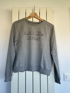 Grey sweatshirt - size M