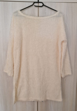 Kurzes Pulloverkleid aus Wolle