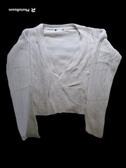 Long-sleeved wool cardigan