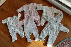 Baby-Pyjamas für Mädchen