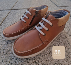 Chaussures pour l'automne 38