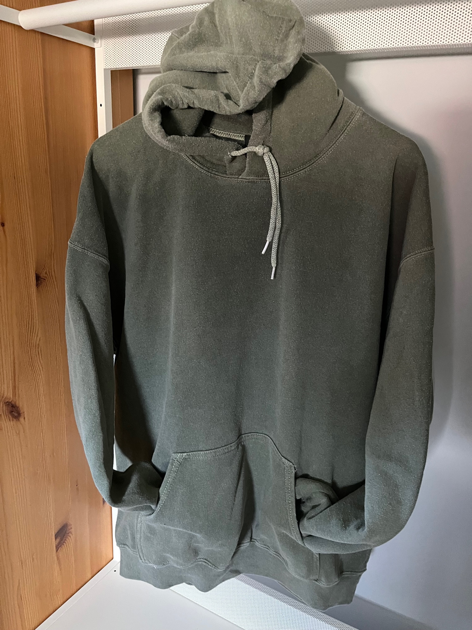 long sleeve hoodie