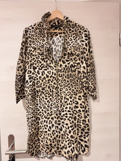 Kleid mit Leopardenmuster