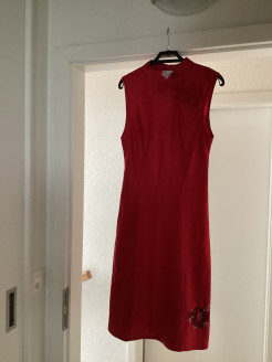 Robe droite rouge