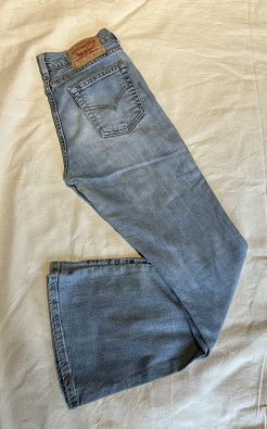 Levi's bootcut jeans