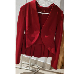 Very pretty slim-fitted burgundy wine-coloured jacket