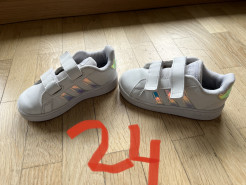 adidas Sneakers Größe 24