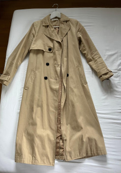 Langer Trenchcoat