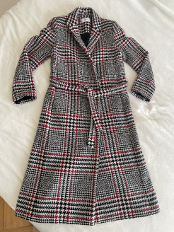 Long houndstooth coat