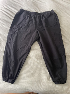 2 Cargo trousers