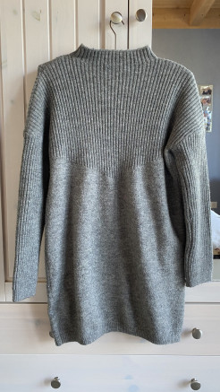 Robe/pull mi-long gris, taille S