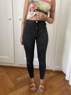 Schwarze Jeans