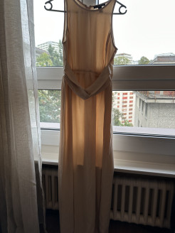 Langes Kleid beige