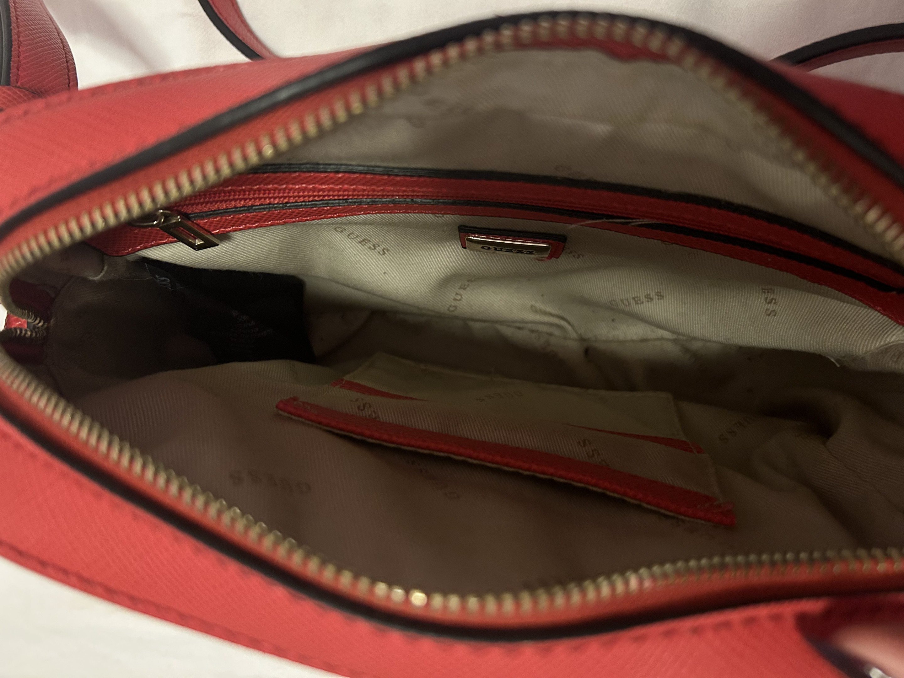 GUESS bag red - Clozen
