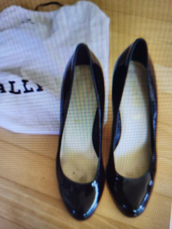 Bally Black patent leather pumps - 41 Bally