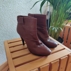 Nine West boots Size 37