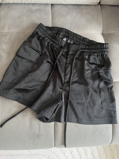 Black silk shorts Zara