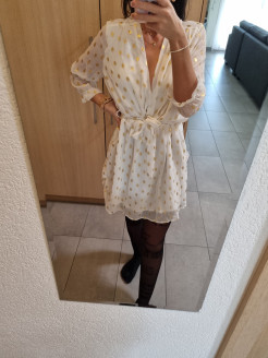 Mittellanges Kleid