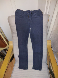 3 Trousers size 152