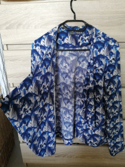 Veste bleu motif feuille