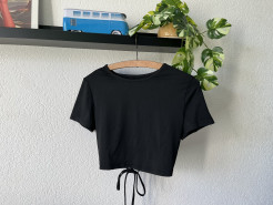 T-shirt noir avec petit dos nu S