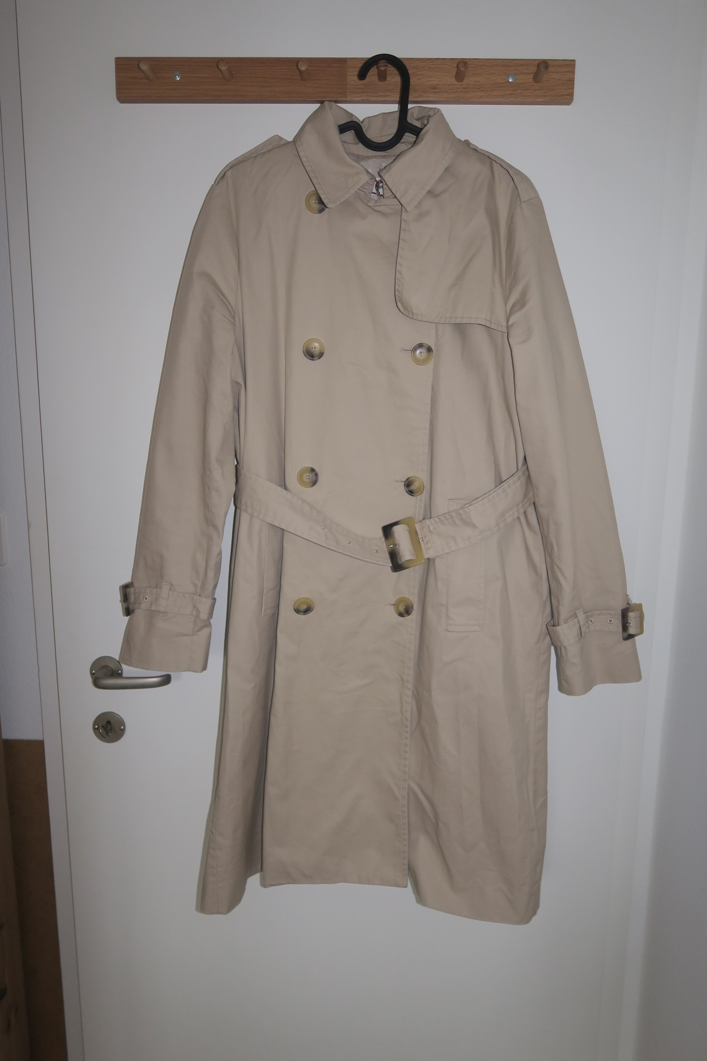 Very elegant Mango trench coat