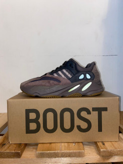 Yeezy Boost 700 V1 "Mauve