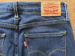 Levi's "724 HIGH RISE STRAIGHT Jeans