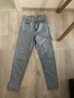 Levis jeans