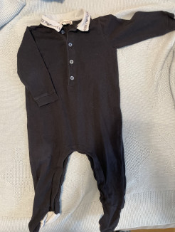 Pyjama combinaison Armani bébé 6 9 mois