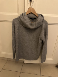 Pull à col roulé gris