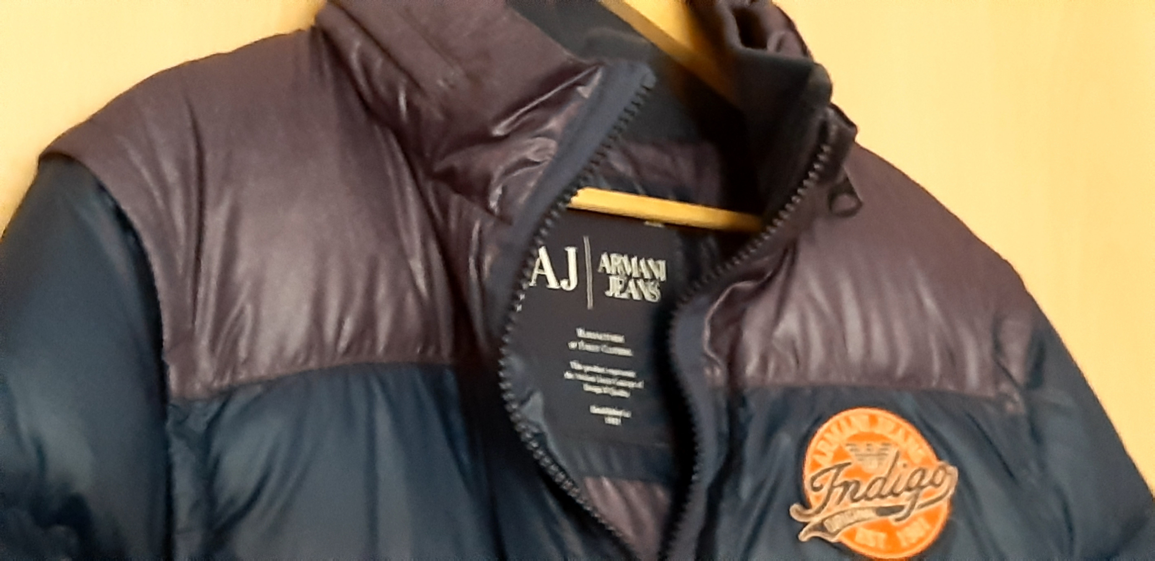 AJ ARMANI JEANS Original NEW Clozen