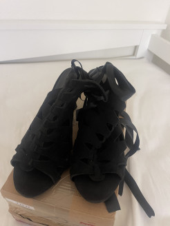 Chaussures petits talons noires