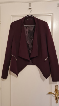 Bordeaux-violette Jacke