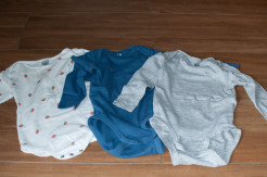Set of 3 long-sleeved bodysuits size 9-12 months