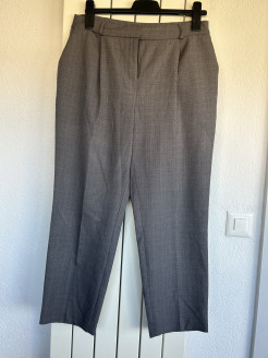 Dorothy Perkins grey trousers