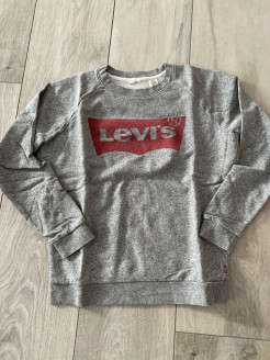 Levi's jumper