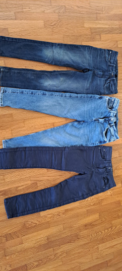 3x Jeans garçon Taille 146 et 152