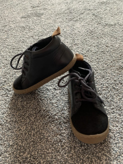 Kid’s leather shoes 21