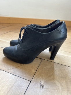 Black lace-up pumps NERO GIARDINI