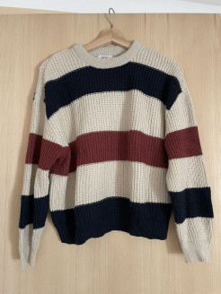 Gestreifter Pullover