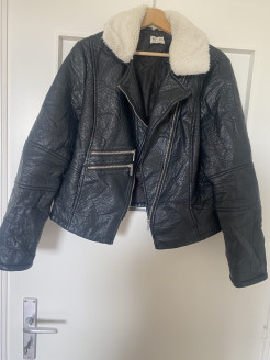 Imitation leather jacket with fleece collar