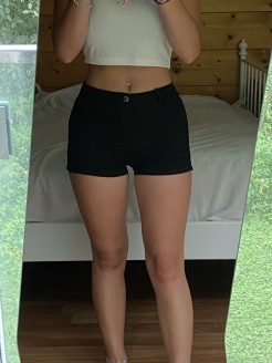 Skinny shorts