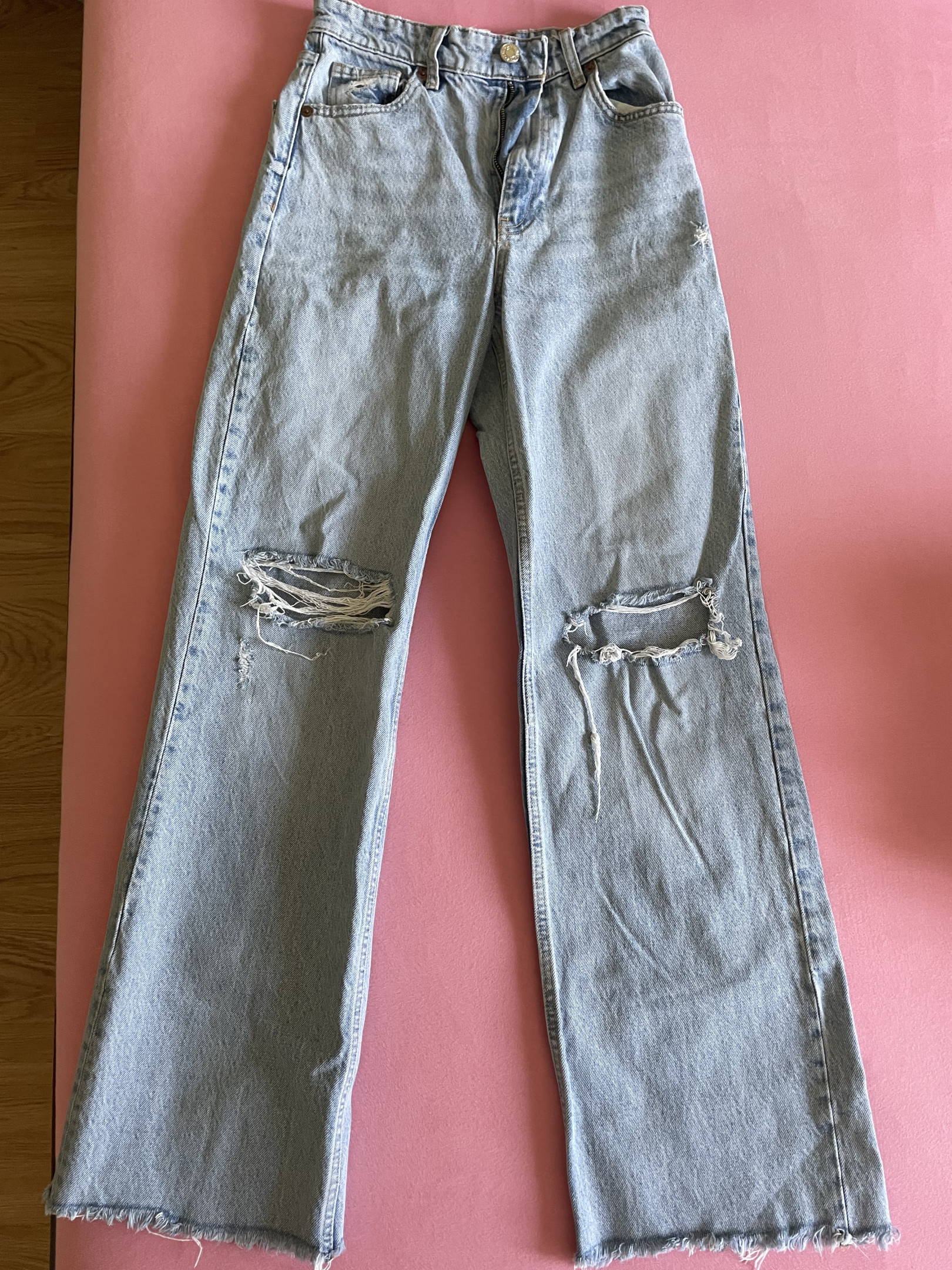 Zara jeans with holes