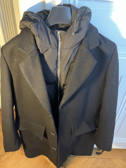 Coat with hood inside