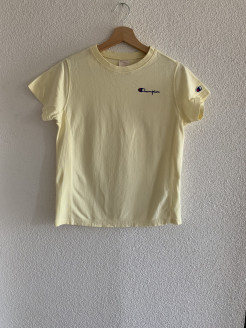 Pale yellow short-sleeved T-shirt, large cut