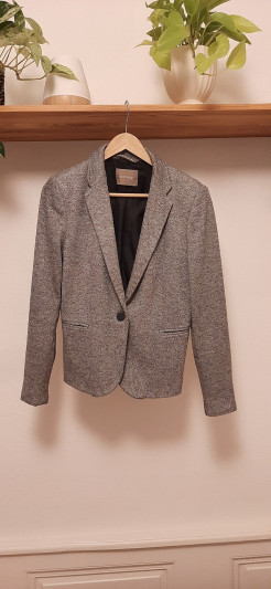 Grey blazer