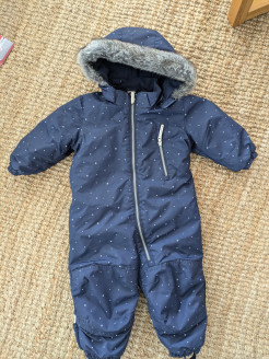 86% snow suit