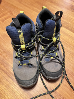 Decathlon hiking boots