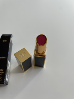 Tom Ford Lip color satin matte 08 pussy power